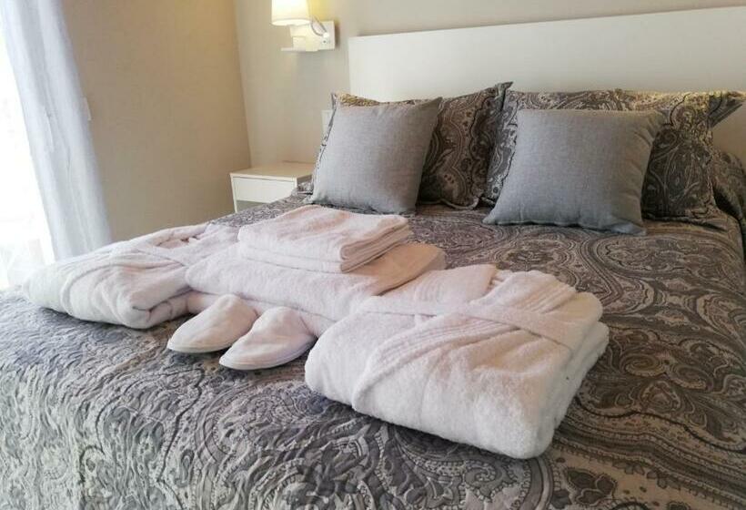 住宿加早餐  Nueva Suite Jacuzzi Relax Beach & Mountain