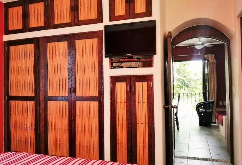 Ceiba Studios