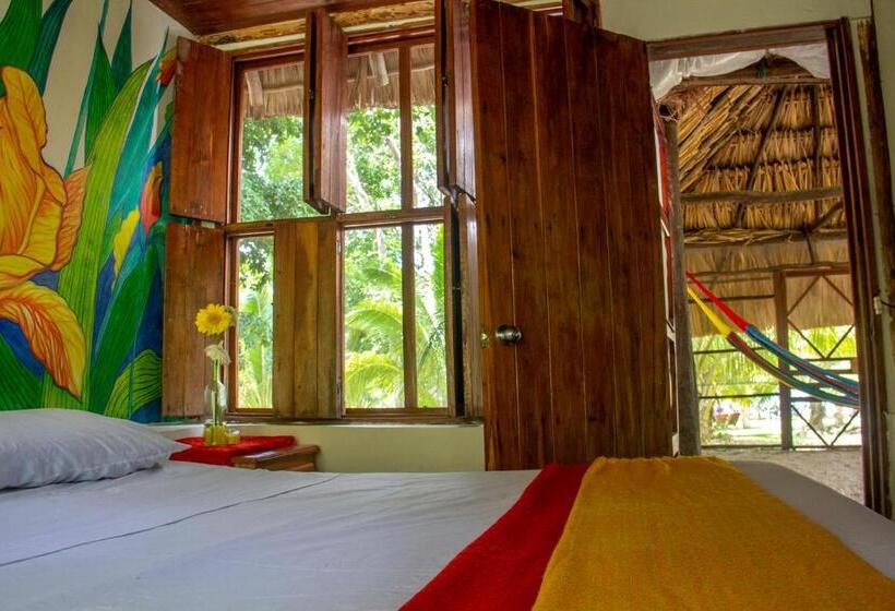 בית מלון כפרי Cayuco Maya