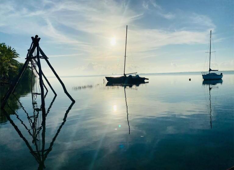 בית מלון כפרי Cayuco Maya