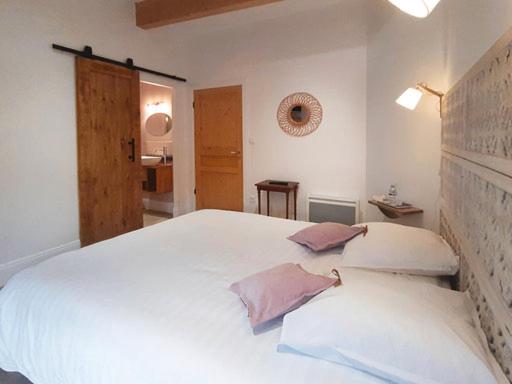 膳宿费 ô Joly Valois