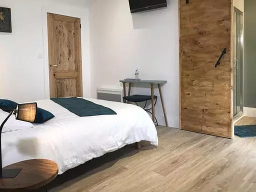 ペンション ô Joly Valois