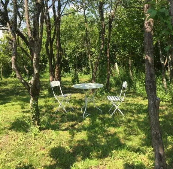 ペンション ô Joly Valois