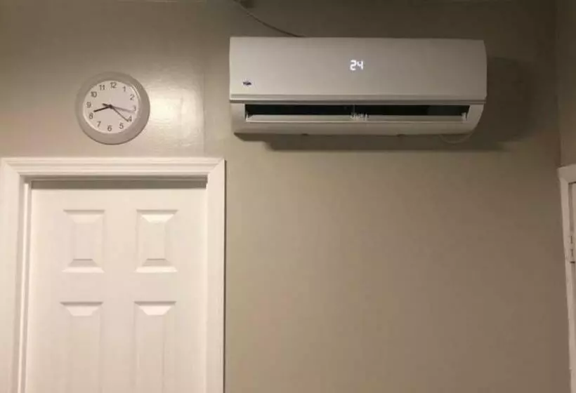 پانسیون Lovely & Modern Room In Miami