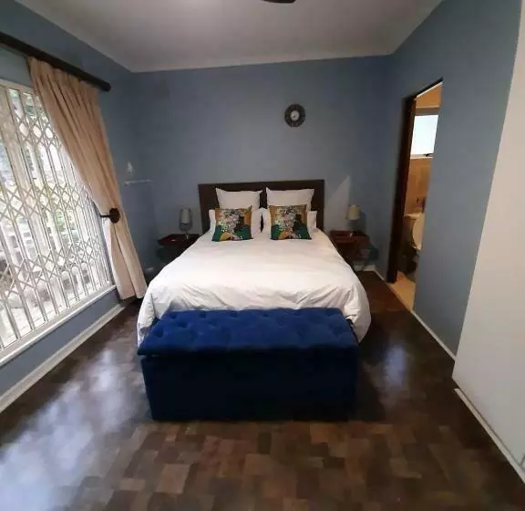 Queenz Bed & Breakfast