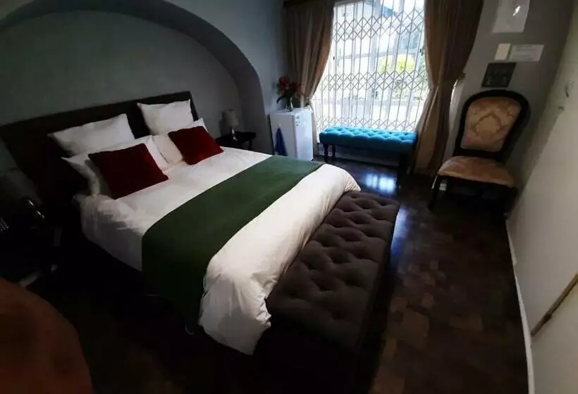 Queenz Bed & Breakfast