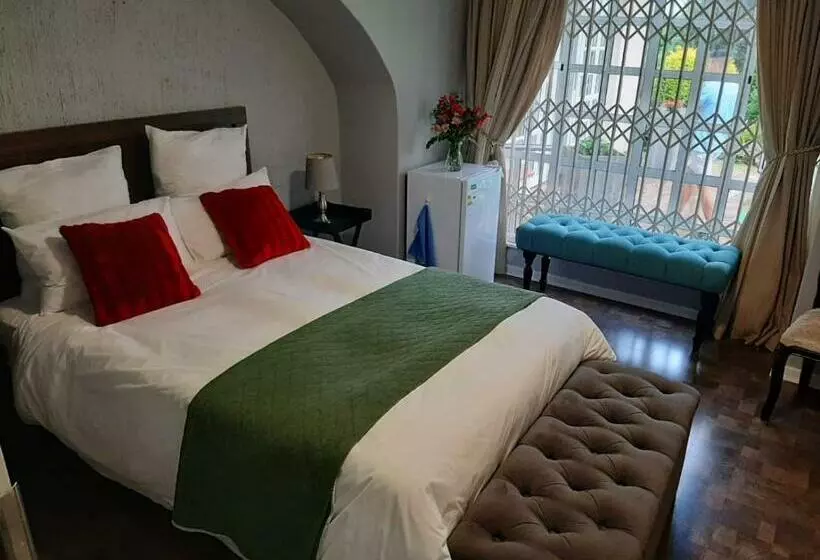Queenz Bed & Breakfast