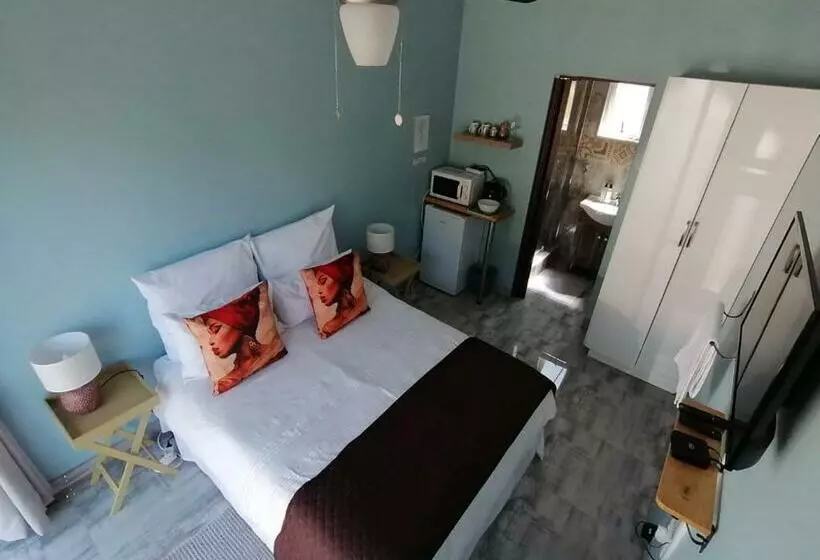 Queenz Bed & Breakfast