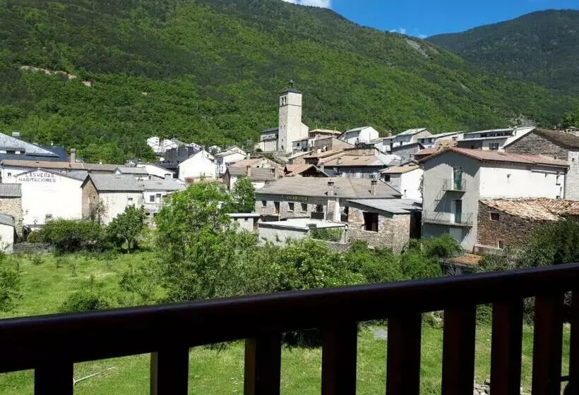 Retkeilymaja Biescas San Roque