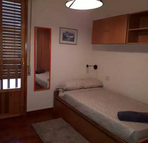 Retkeilymaja Biescas San Roque