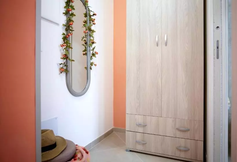 ベッドアンドブレックファースト Al Chiaro Di Luna