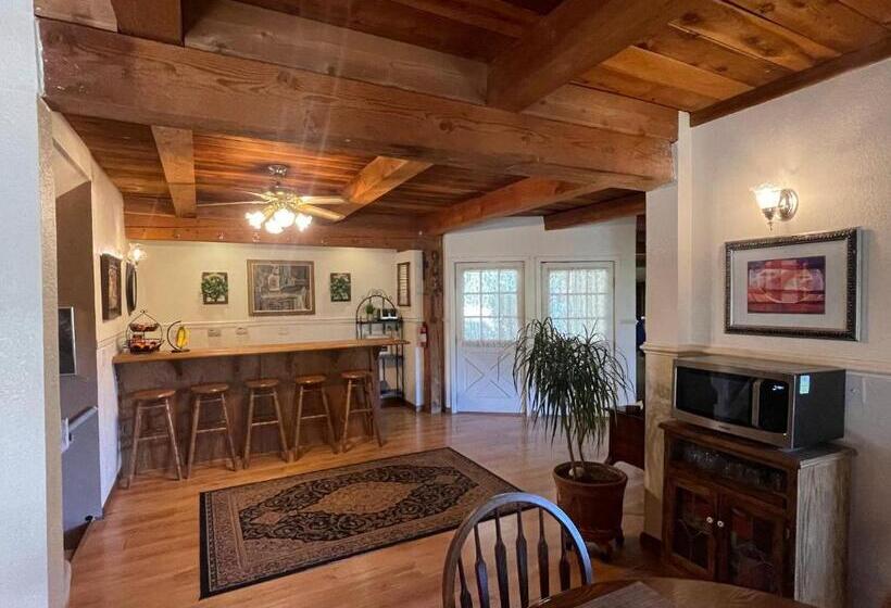 住宿加早餐  Berkshire Inn