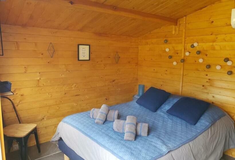 민박 Locations Insolites Vie En Plein Air Cabane Et Tipi Bastide Bellugue Maison D Hôtes Reseau Bienvenue