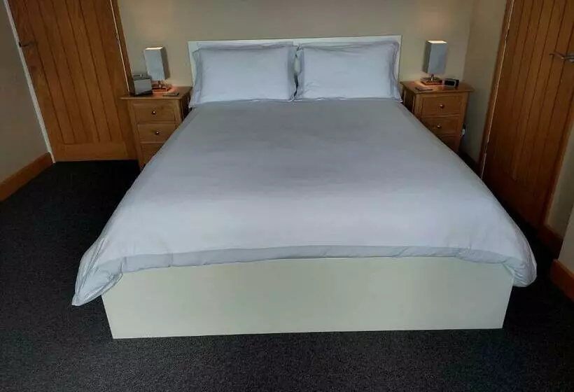 Fieldview Farmhouse Bed And Breakfast