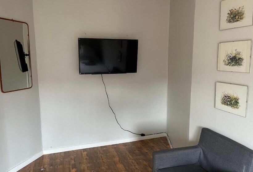 Hattkalles Vandrarhem