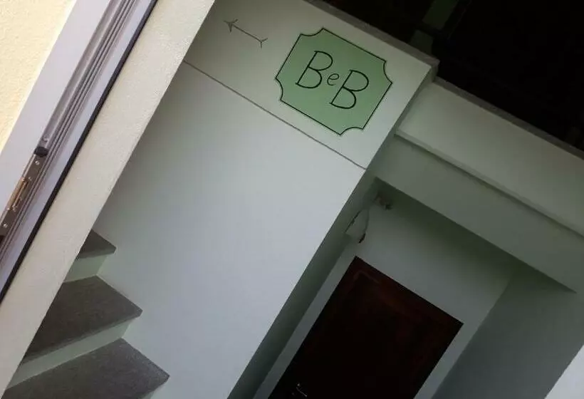 Aamiaismajoitus (B&B) Acero Rosso