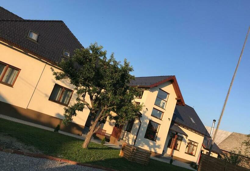 민박 Famíves Vendégház