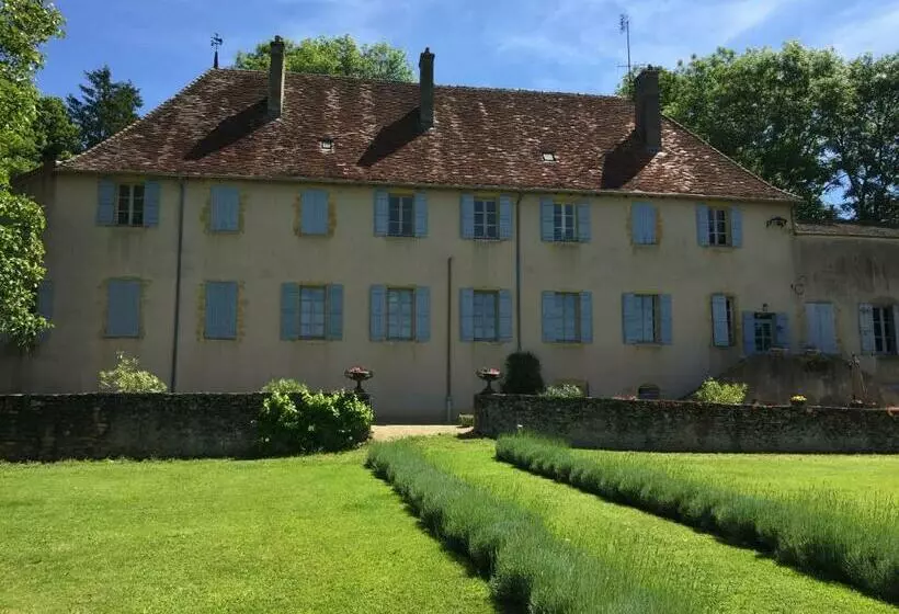 ベッドアンドブレックファースト La Maison Des Pères