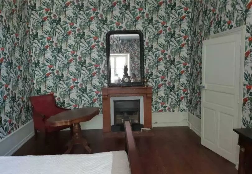 ベッドアンドブレックファースト La Maison Des Pères