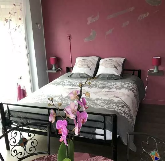 ベッドアンドブレックファースト La Romance