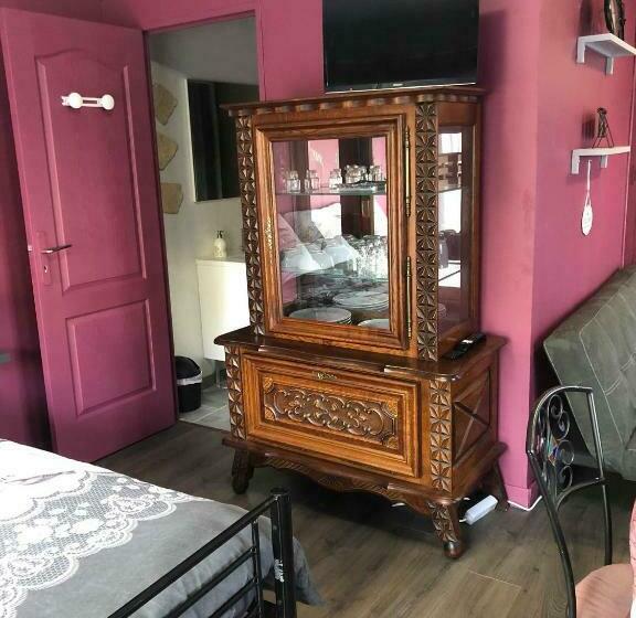 مبيت وإفطار La Romance