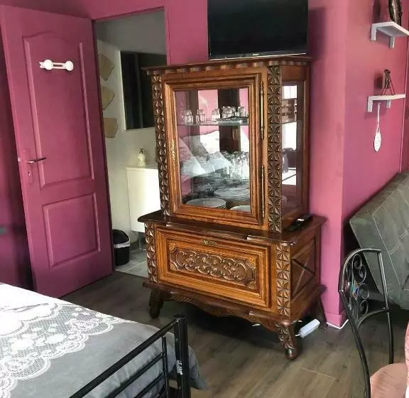 ベッドアンドブレックファースト La Romance