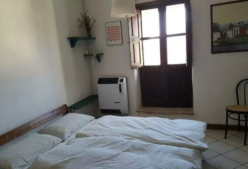 پانسیون Elilu Room