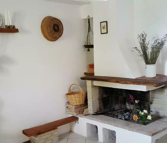 پانسیون Elilu Room