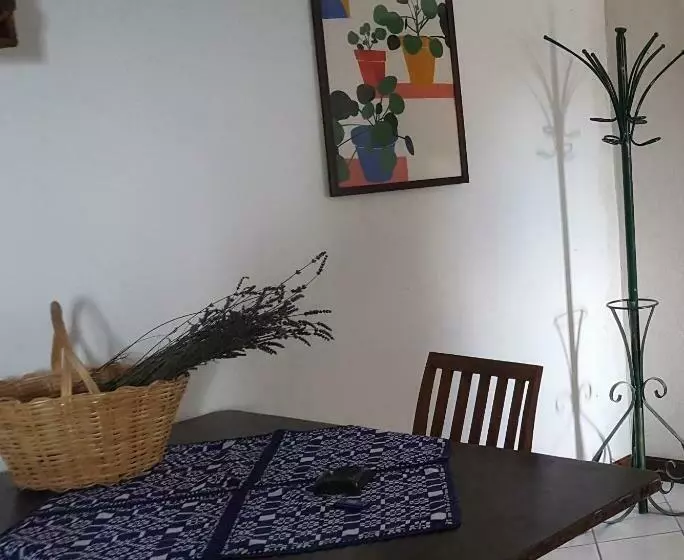 پانسیون Elilu Room