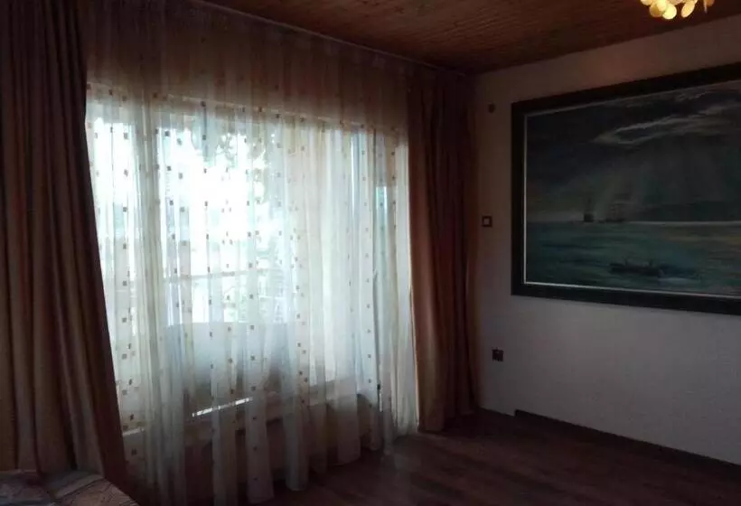 ペンション Guest House Amazonia