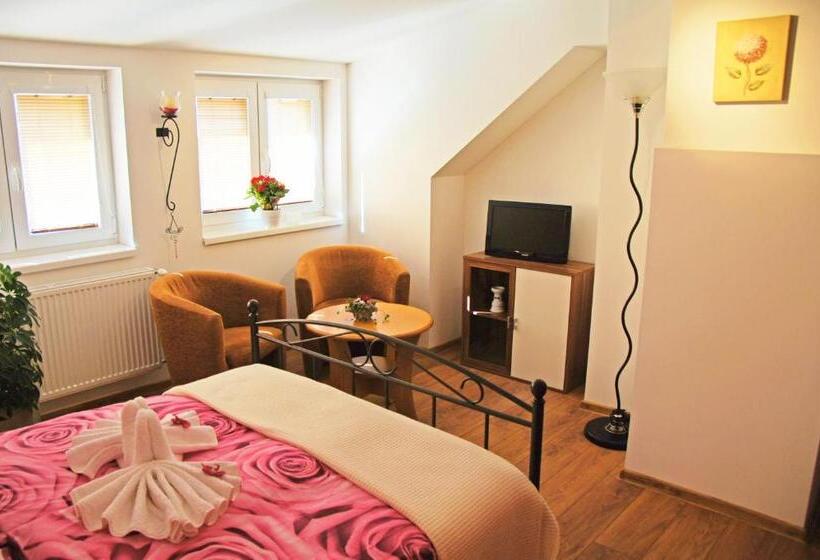 膳宿费 Vila Harmónia