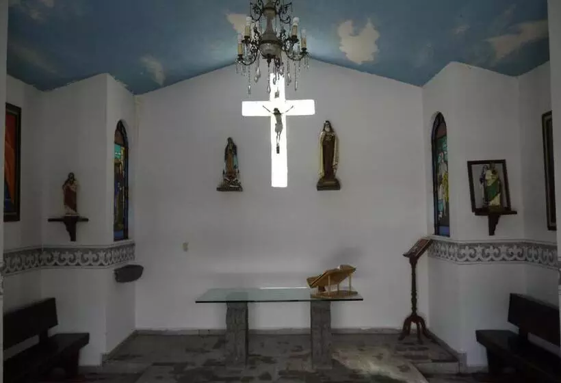 Retkeilymaja No Que No