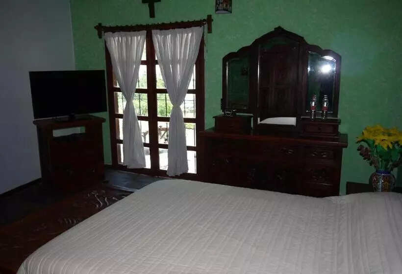 Retkeilymaja No Que No