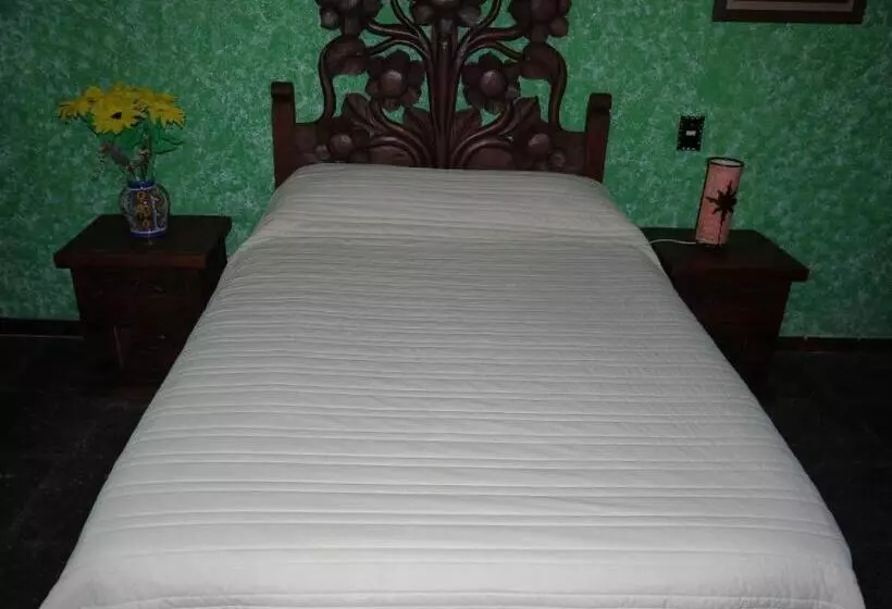 Retkeilymaja No Que No