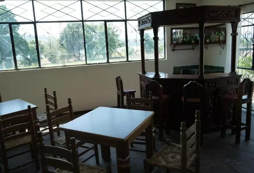 Retkeilymaja No Que No