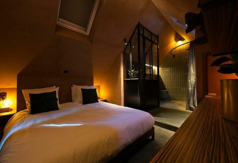 تختخواب و صبحانه Bosbaar