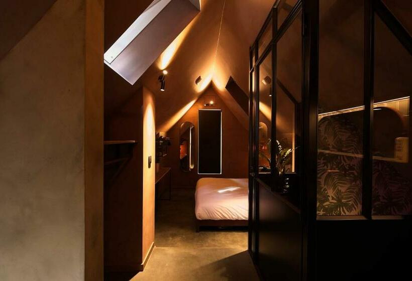 تختخواب و صبحانه Bosbaar