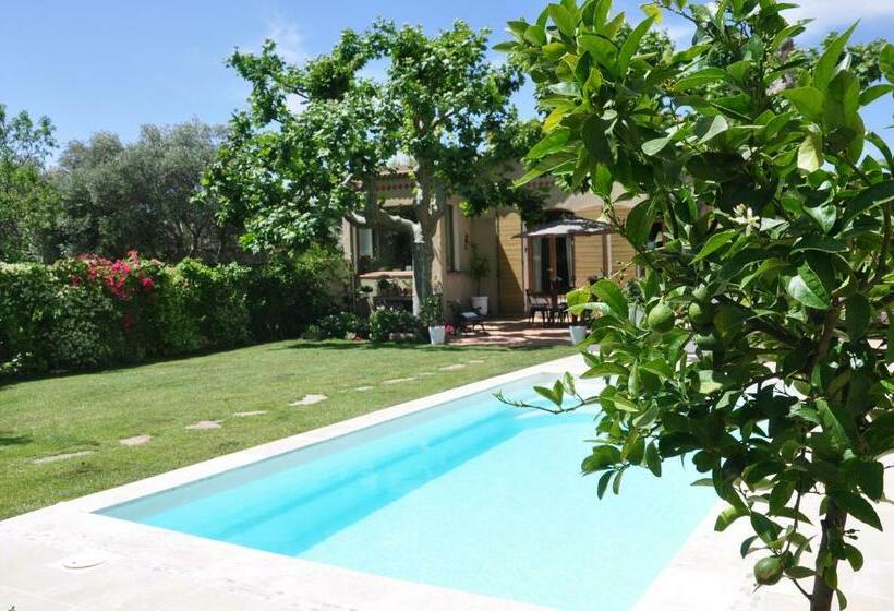 تختخواب و صبحانه Chambre D Hôtes L Ipomée