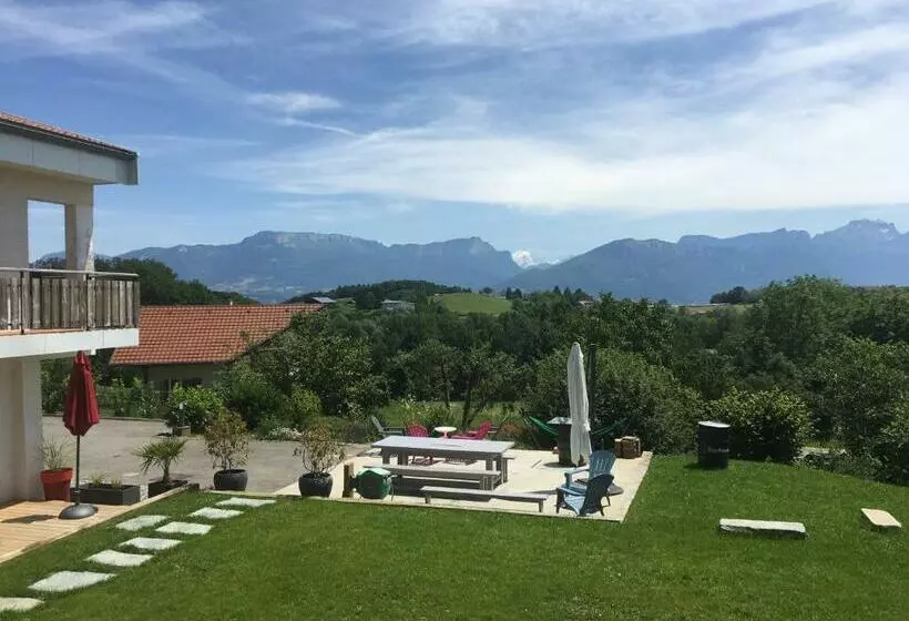 ベッドアンドブレックファースト Falhappy House