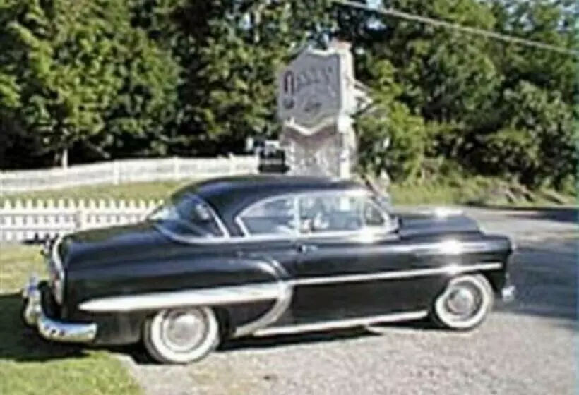 Aamiaismajoitus (B&B) Jenny S Country Manor