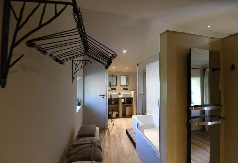 مبيت وإفطار Provence Km28