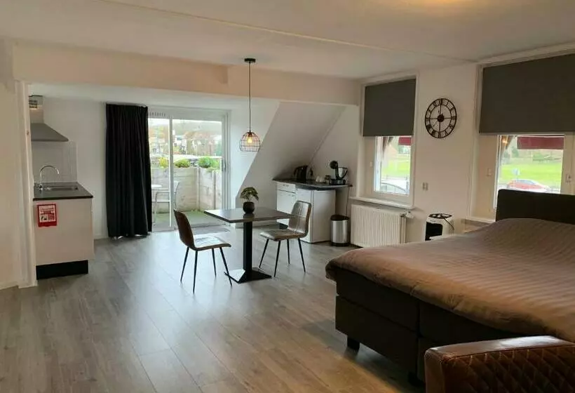 ベッドアンドブレックファースト Slapen Bij De Buurvrouw