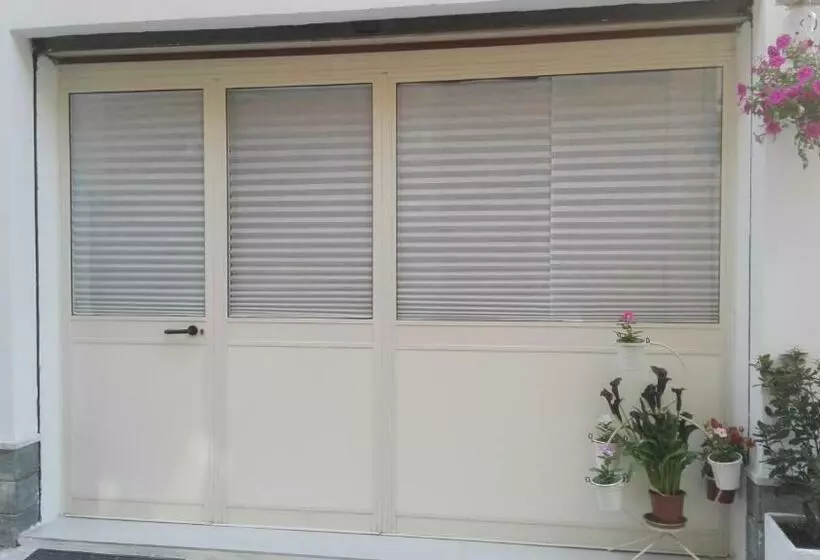 Aamiaismajoitus (B&B) Sweety House