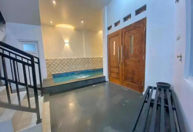 Otel Villa View2 Sayriah