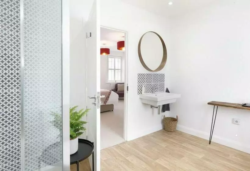 ペンション Hues   Castle Cary