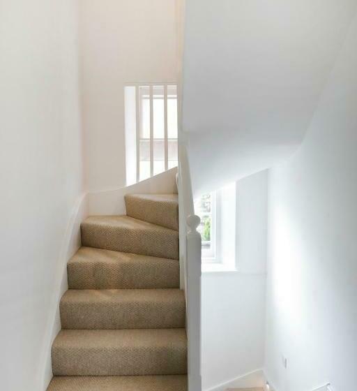 ペンション Hues   Castle Cary