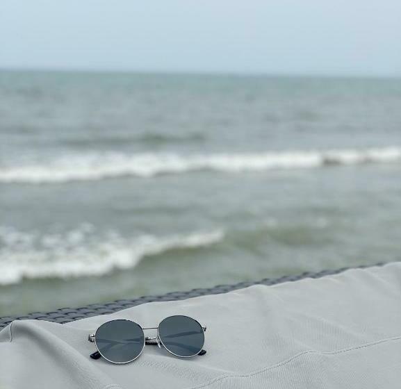 Seaview 2bed 2bath 19fl At Veranda Residence Pattaya