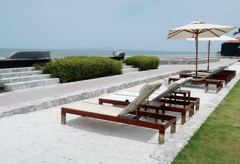 Seaview 2bed 2bath 19fl At Veranda Residence Pattaya