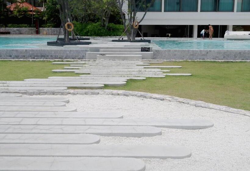 Seaview 2bed 2bath 19fl At Veranda Residence Pattaya