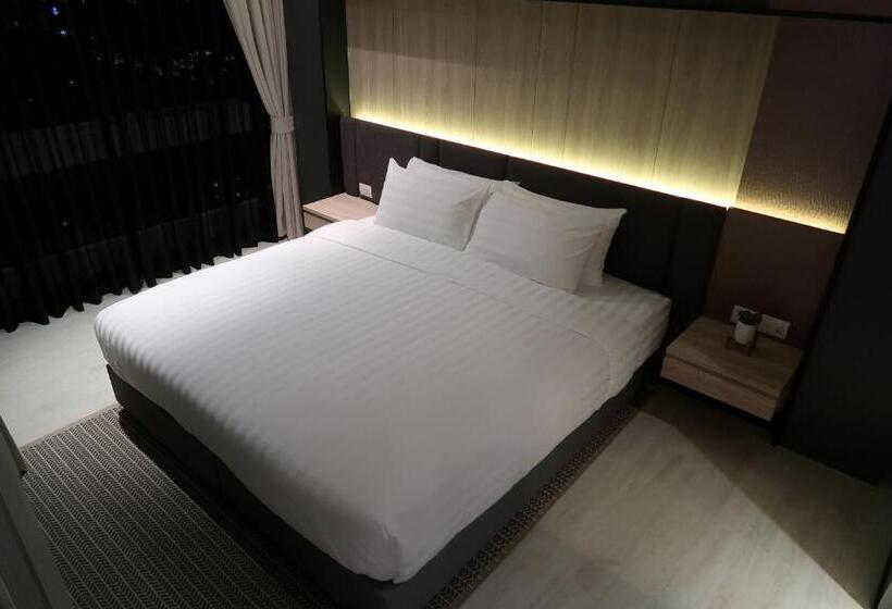 Seaview 2bed 2bath 19fl At Veranda Residence Pattaya